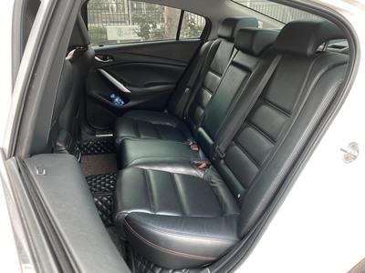 Bán Xe Mazda 6 2016 2.0 ngoại thất trắng, nội thất đen nhập chính hãng 3