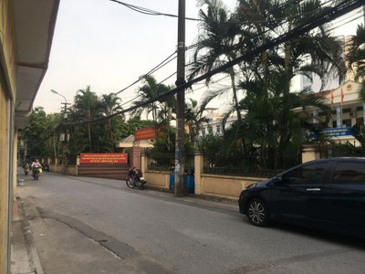 Nhà đẹp lệ mật - việt hưng - gara - thang máy - hàng xóm vinhomes riverside - đường ô tô - sát 0