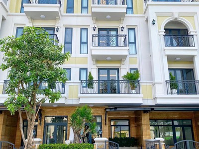 Chính chủ bán gấp căn nhà shophouse tại the classia, đường võ chí công 1