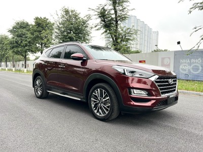 Tucson 2.0 ATH 2021 full xăng. Xe cá nhân 1 chủ. ODO 5,3 vạn km 2