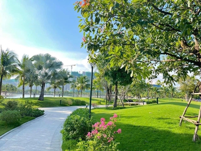 Bán gấp giảm 1 tỷ căn 2pn nội thất cao cấp , phân khu the beverly vinhomes grand park, 1
