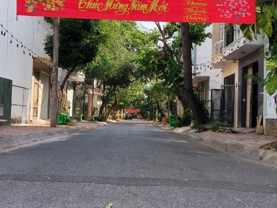 Cho thuê nhà nguyên căn giá rẻ . tt đô thị chí linh. nhà 1 trệt 1 lầu . 1