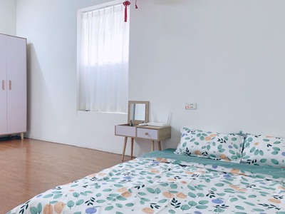 Cho thuê căn hộ tập thể tô hiệu cầu giấy. 2 ngủ, full nội thất, máy giặt 8.5 tr/tháng 0