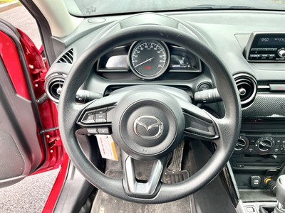 Bán xe Mazda 2 nhập khẩu nguyên chiếc, sản xuất tại Thái Lan. Sản xuất năm 2019 10