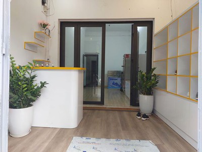 Cho thuê mặt bằng kinh doanh, mặt ngõ, ô tô tránh 56m2, mb tầng 1, 4m, 7 triệu. 0