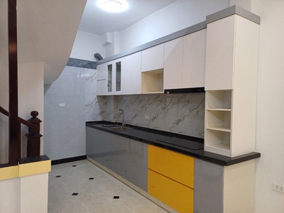 Cuối năm - bán nhà mặt ngách 208 tam trinh, yên sở. dt 33m 5t sđcc ô tô tránh 10m hơn 3 tỷ 2