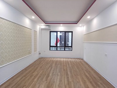 Cuối năm - bán nhà mặt ngách 208 tam trinh, yên sở. dt 33m 5t sđcc ô tô tránh 10m hơn 3 tỷ 3