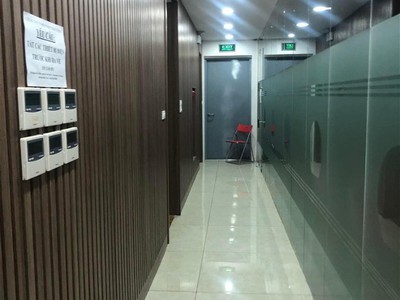 Bán đồng hồ roamer và candino 1066