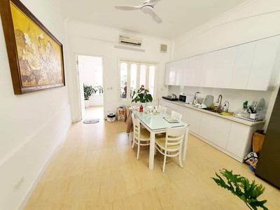 Bán đồng hồ roamer và candino 1750