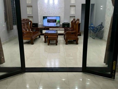 Bán gấp dãy nhà trọ có 38 phòng và 1 căn nhà biệt thự mini với 3 kios đang cho thuê thu nhập 95 1