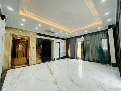 Cần bán 50,2m2 nhà 6 tầng, lô góc, thang máy tại Phố 279 Đường Phúc Lợi. Vị trí làm văn phòng đẹp 0