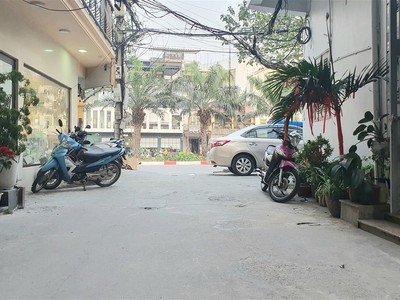 Chính chủ cho thuê căn hộ 2N1K tại phố chùa láng 143