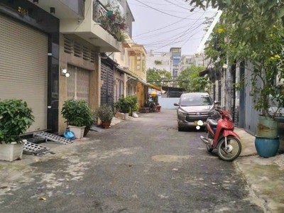 Bán nhà mặt tiền đường lê thị hồng, p17 gò vấp. dt: 5mx23m, cn: 108m2, hđt 15tr. giá: 13,5 tỷ tl. 0