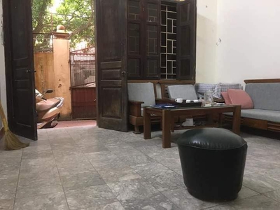 Cho thuê nhà riêng trương định hoàng mai, diện tích 80m2, 3 tầng, mt 4.6m, giá chỉ 12 triệu/tháng. 1