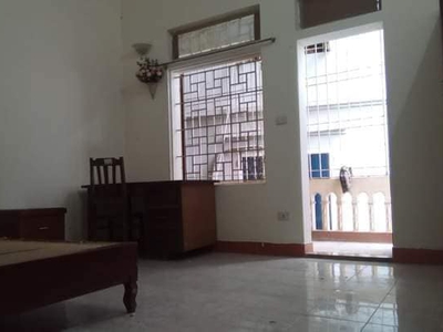 Cho thuê nhà riêng trương định hoàng mai, diện tích 80m2, 3 tầng, mt 4.6m, giá chỉ 12 triệu/tháng. 3