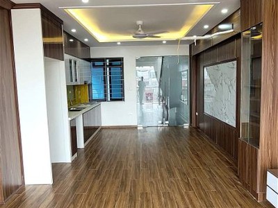Chính chủ cho thuê căn hộ 2N1K tại phố chùa láng 287