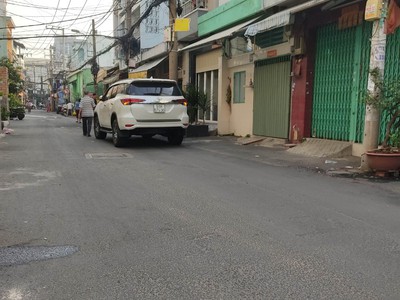 Chdv ngay vòng xoay lê đại hành, q11, xe tải quay đầu, 15p thu nhập 50tr/th nhỉnh 10 tỷ tl 0