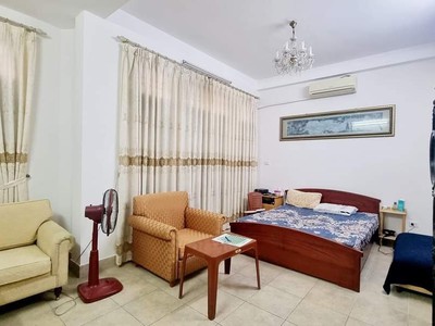 Chính chủ cho thuê căn hộ 2N1K tại phố chùa láng 275