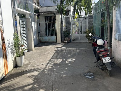 Chính chủ cho thuê căn hộ 2N1K tại phố chùa láng 8