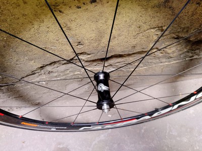 Cặp vành 700c Campagnolo Bullet Ultra Ceramic 2