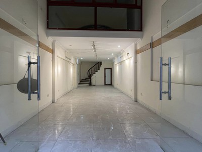 Bán nhà mặt phố Hào Nam, Đống Đa, 4 tầng 43m2 giá 16.5 tỷ 1