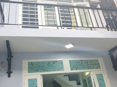 Chính chủ cho thuê căn hộ 2N1K tại phố chùa láng 1012
