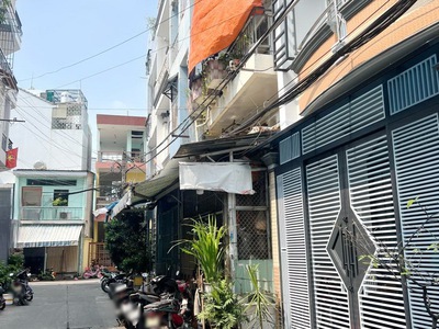 Chính chủ cho thuê căn hộ 2N1K tại phố chùa láng 995