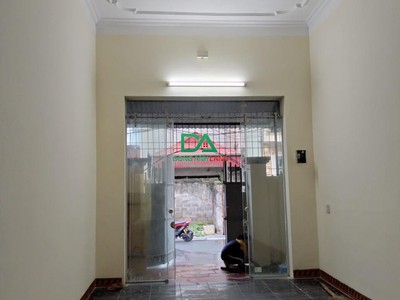 Chính chủ gửi bán căn nhà 3 tầng 56m  tại tổ 22 thị trấn đông anh, đường ô tô tránh chỉ hơn 3 tỷ 1