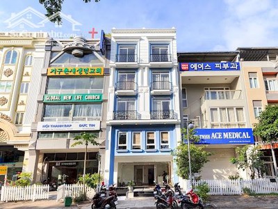 Giá cực tốt- full nội thất- gần trường đh tdt, rmit, ufm. giảm 300-1tr cho khách thiện chí 0