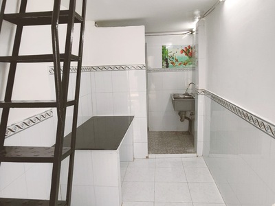 Chính chủ cho thuê căn hộ 2N1K tại phố chùa láng 983