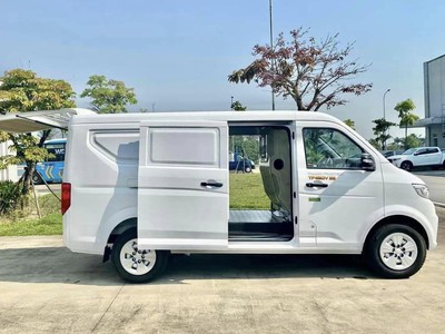 Xe tải nhẹ máy VAN. Giải pháp thuận tiện vào phố 1