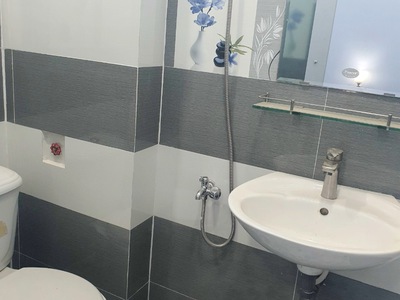Chính chủ cho thuê căn hộ 2N1K tại phố chùa láng 1006