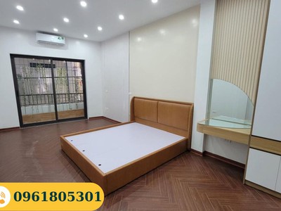 Chính chủ cho thuê căn hộ 2N1K tại phố chùa láng 1214