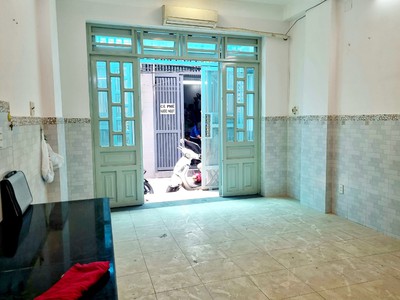 Chính chủ cho thuê căn hộ 2N1K tại phố chùa láng 364