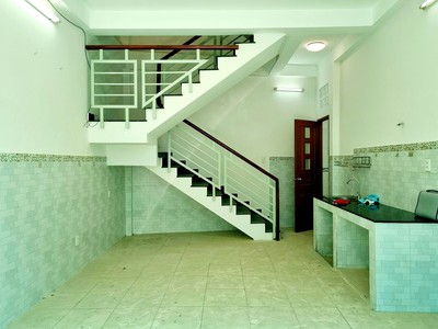 Chính chủ cho thuê căn hộ 2N1K tại phố chùa láng 360