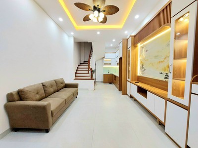 Chính chủ cho thuê căn hộ 2N1K tại phố chùa láng 741