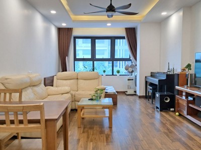Chính chủ cho thuê căn hộ 2N1K tại phố chùa láng 1054