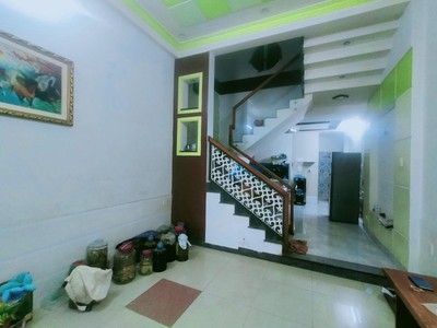 Chính chủ cho thuê căn hộ 2N1K tại phố chùa láng 445