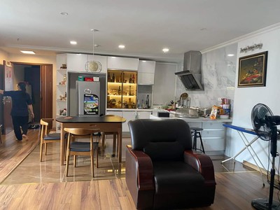 Chính chủ cho thuê căn hộ 2N1K tại phố chùa láng 1532