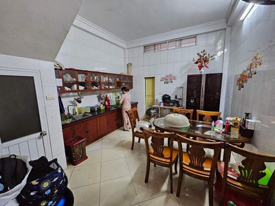 Chính chủ cho thuê căn hộ 2N1K tại phố chùa láng 1436
