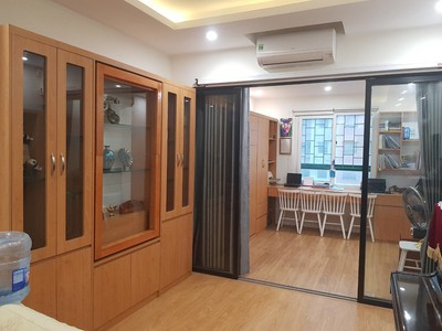 Chính chủ cho thuê căn hộ 2N1K tại phố chùa láng 1065