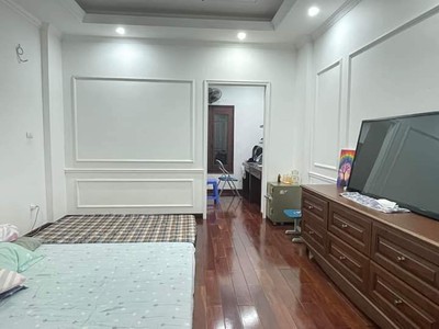 Chính chủ cho thuê căn hộ 2N1K tại phố chùa láng 1407