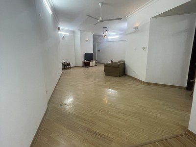 Chính chủ cho thuê căn hộ 2N1K tại phố chùa láng 1058