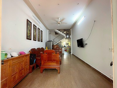 Chính chủ cho thuê căn hộ 2N1K tại phố chùa láng 1579