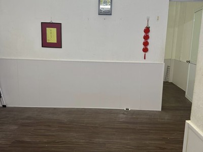 Cho thuê nhà 70m2, mt4.5m, nhà c4, 2n, đủ đồ, 7tr, lạc long quân. 2