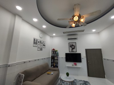 Chính chủ cho thuê căn hộ 2N1K tại phố chùa láng 2458