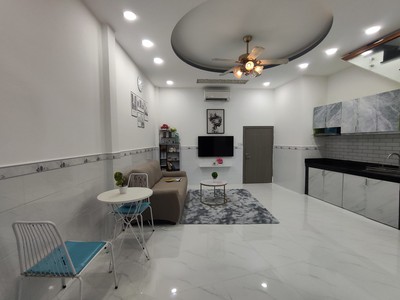 Chính chủ cho thuê căn hộ 2N1K tại phố chùa láng 2460