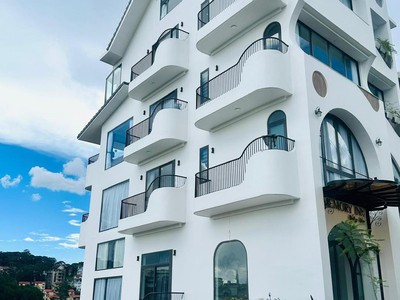 Bán khách sạn đặng thái thân đà lạt view rừng thông 0