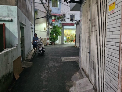 Chính chủ cho thuê căn hộ 2N1K tại phố chùa láng 2599