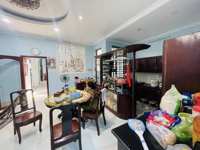 Chính chủ cho thuê căn hộ 2N1K tại phố chùa láng 2606